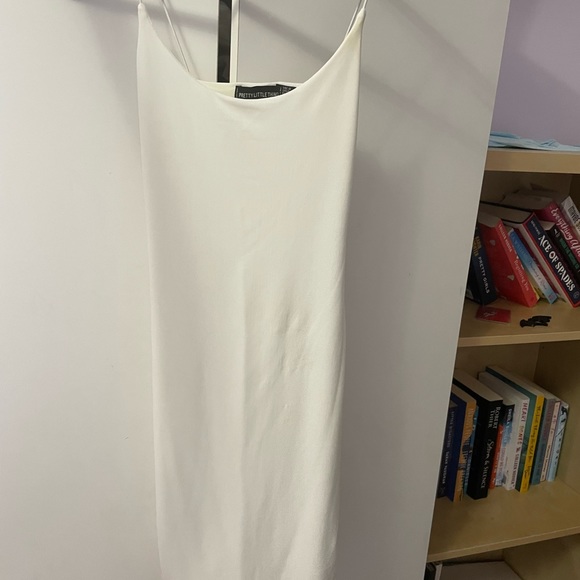 Pretty little thing Mini white dress - Picture 1 of 3